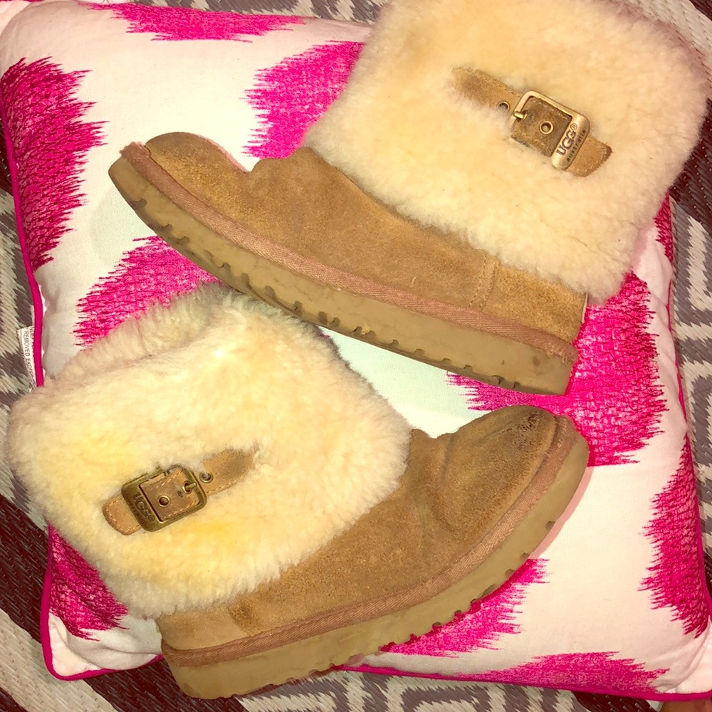 Short fur uggs